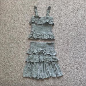 Ivy & Leo smocked 2 piece set